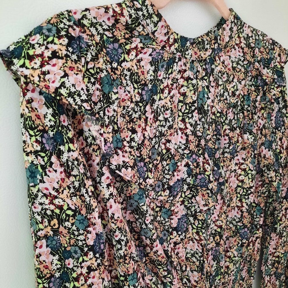 Wild Fable Ruffled Ditsy Floral Top Size Small